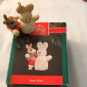Hallmark Keepsake Ornament (Twins 1991) Bunny & Snow Bunny - Vintage